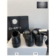 샤넬 25K 카프스킨 T 스트랩 턴락 금장 CC로고 로퍼