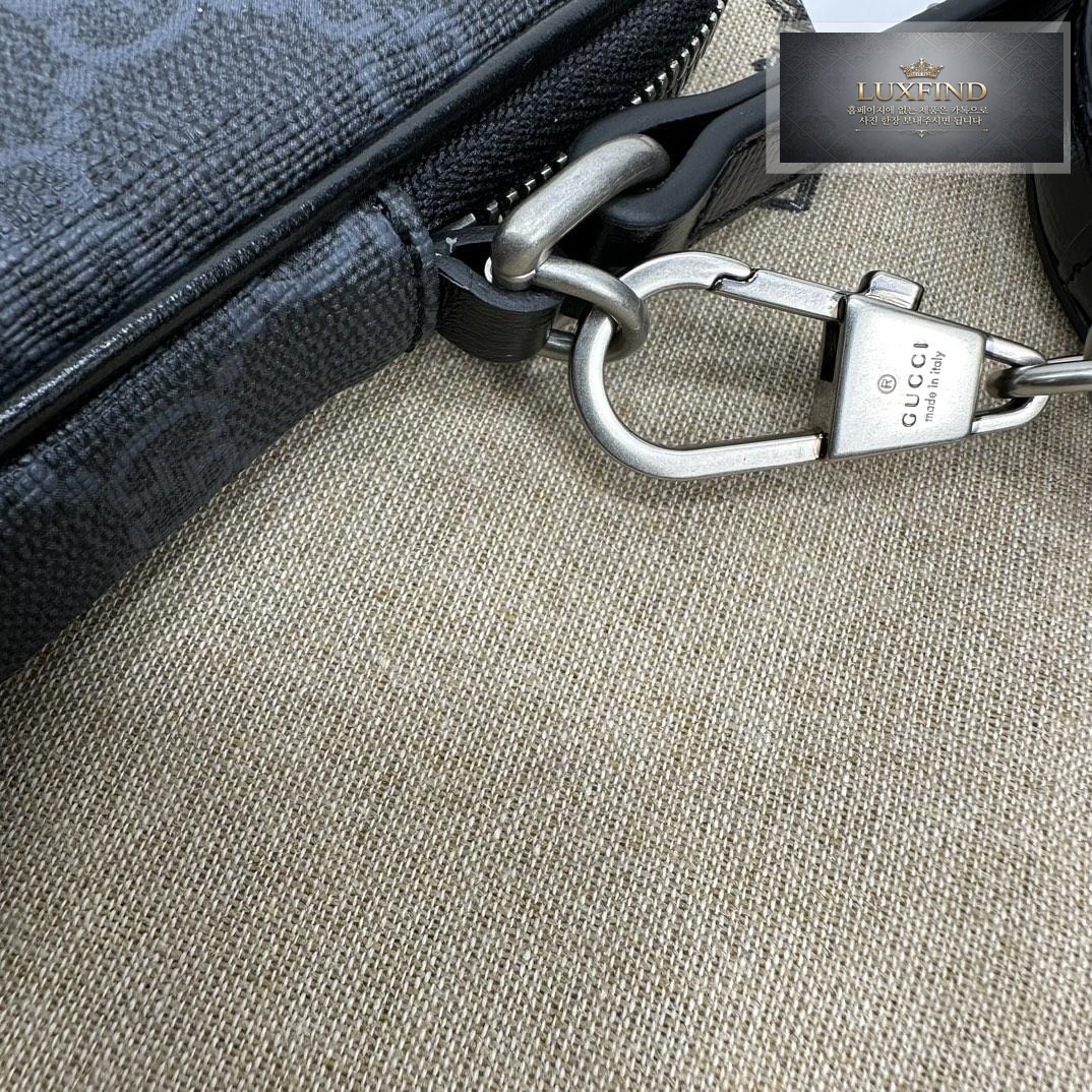 Gucci Interlocking G Cross