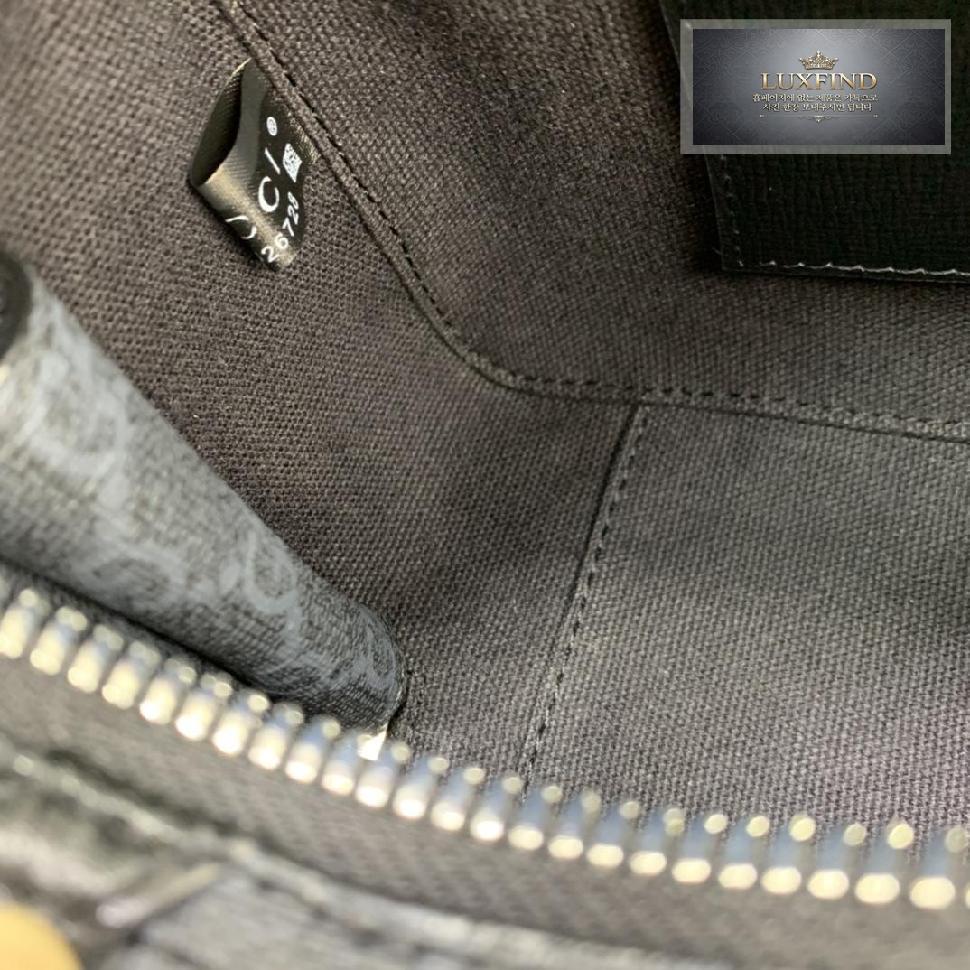 Gucci Interlocking G