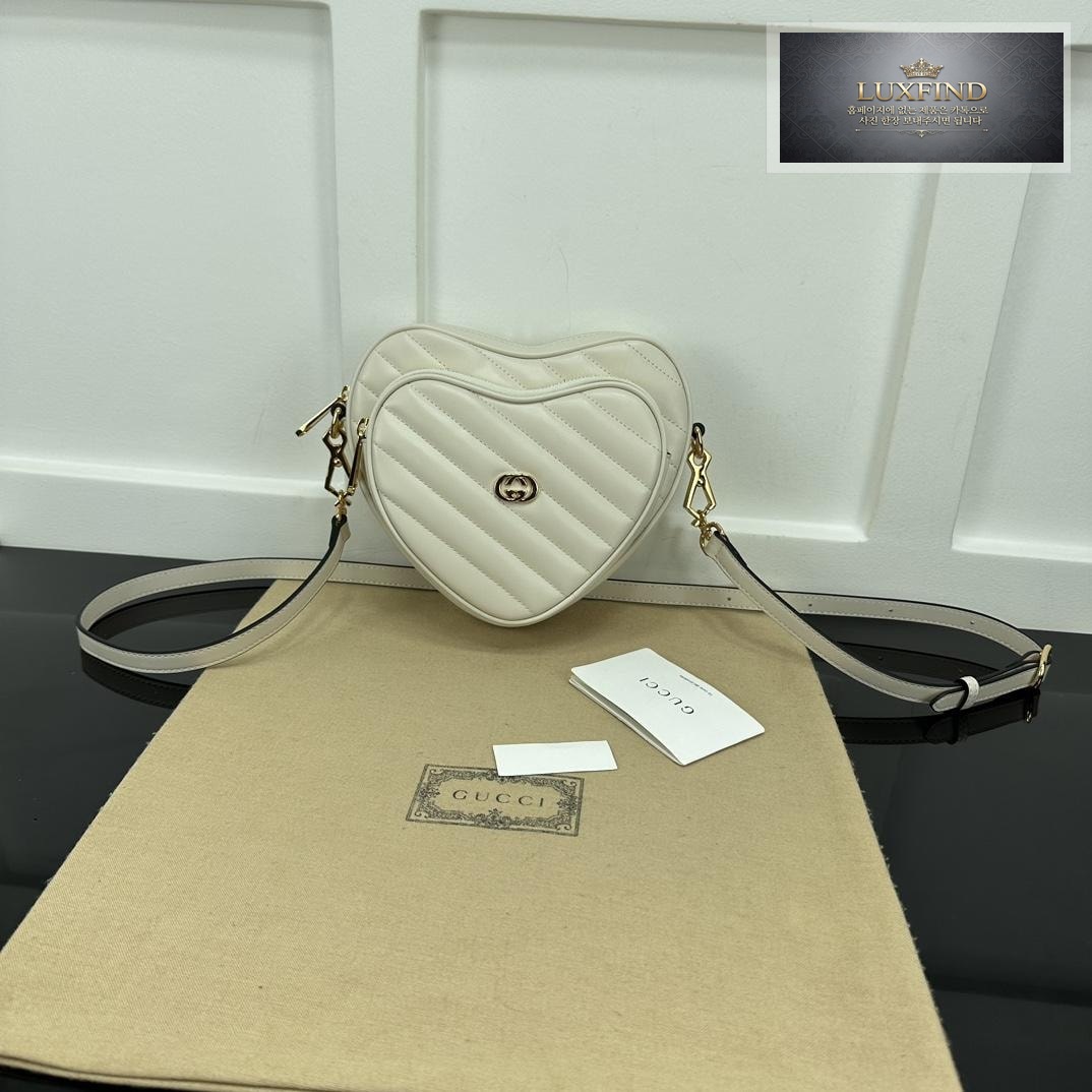 Gucci Interlocking GG Mini Heart Shoulder