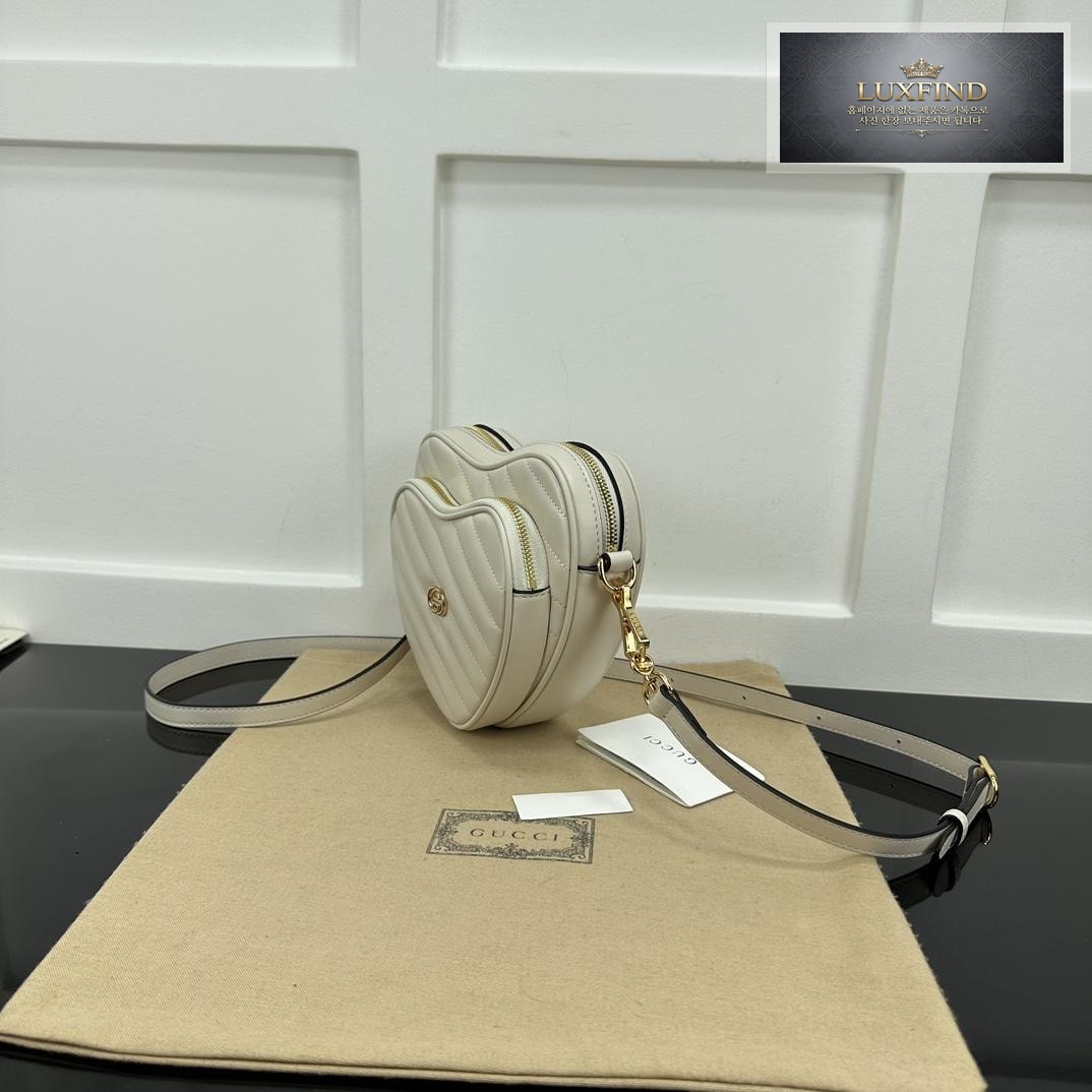 Gucci Interlocking GG Mini Heart Shoulder