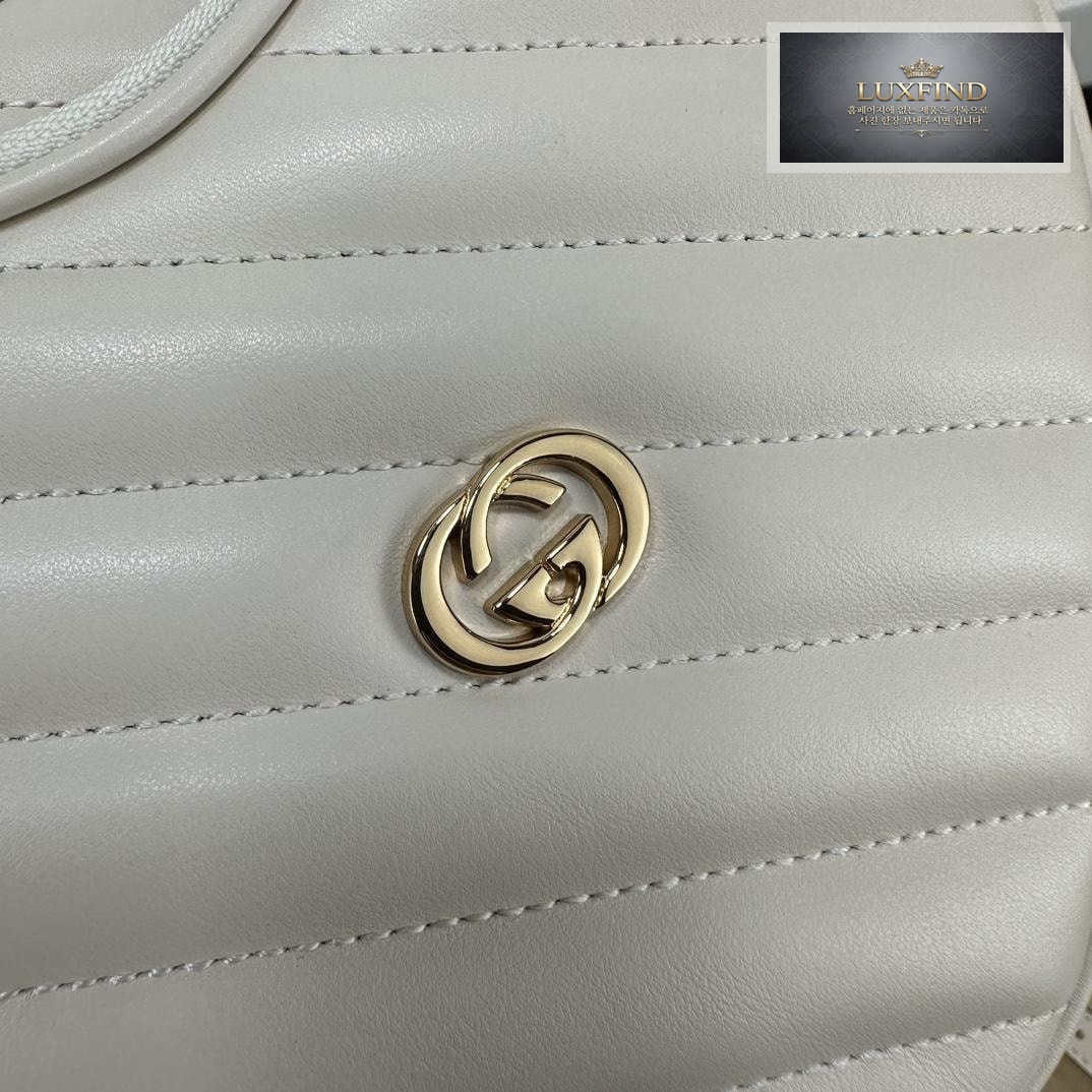 Gucci Interlocking GG Mini Heart Shoulder