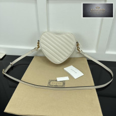 Gucci Interlocking GG Mini Heart Shoulder