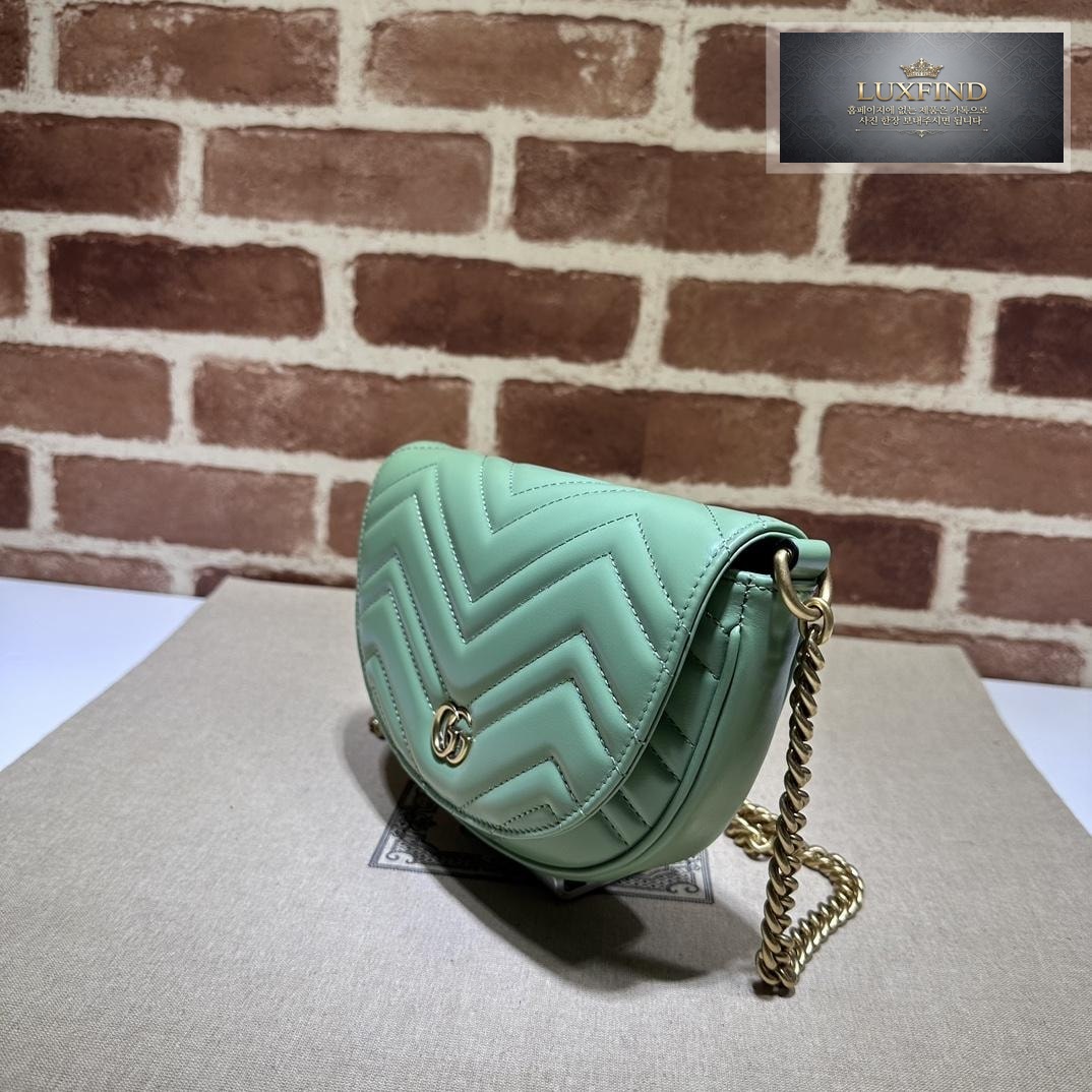 Gucci GG Marmont Matelasse Mini Chain