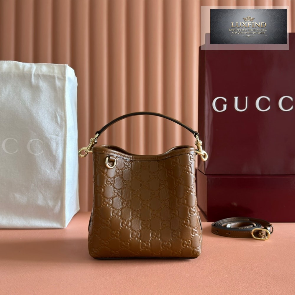 Gucci GG Emblem Bucket