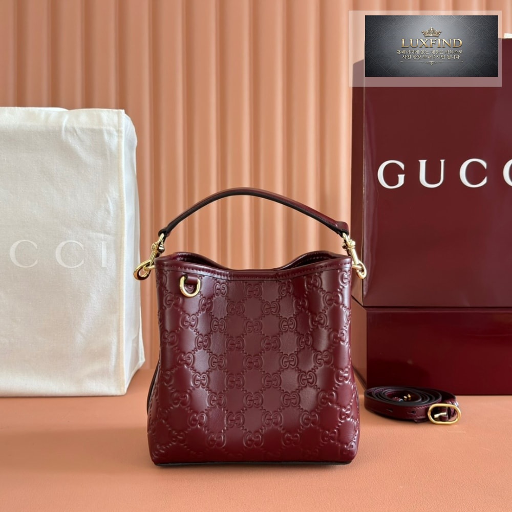 Gucci GG Emblem Bucket