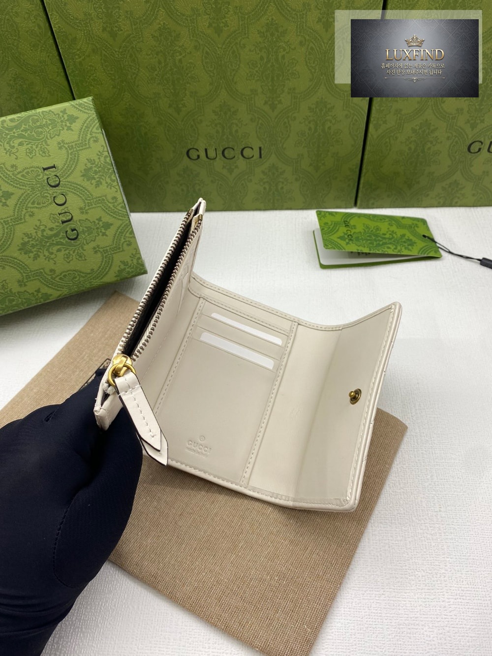 Gucci 474802