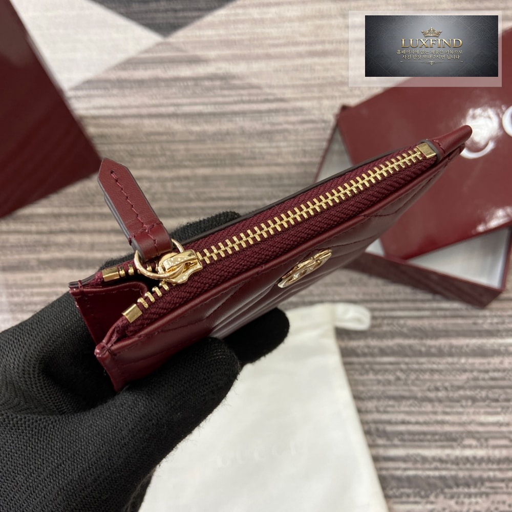 Gucci 837747