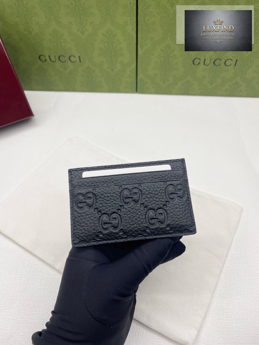 Gucci 835151