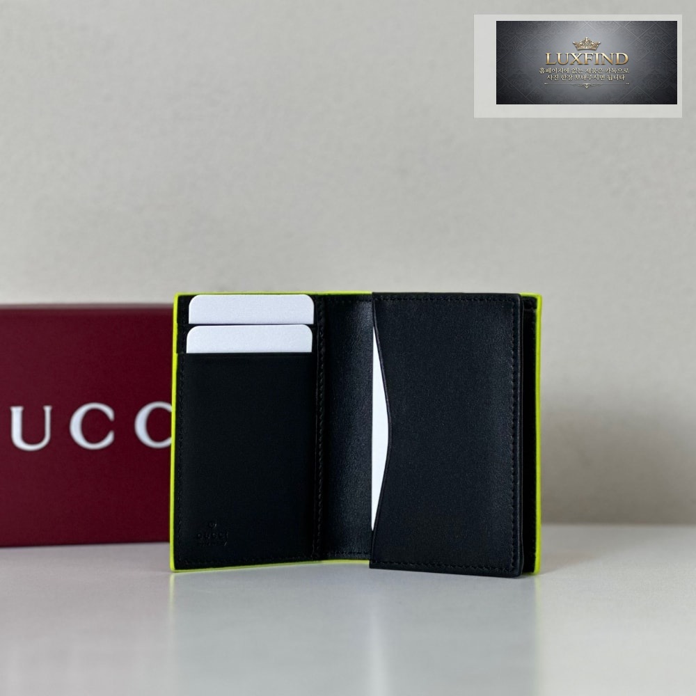 Gucci 835053