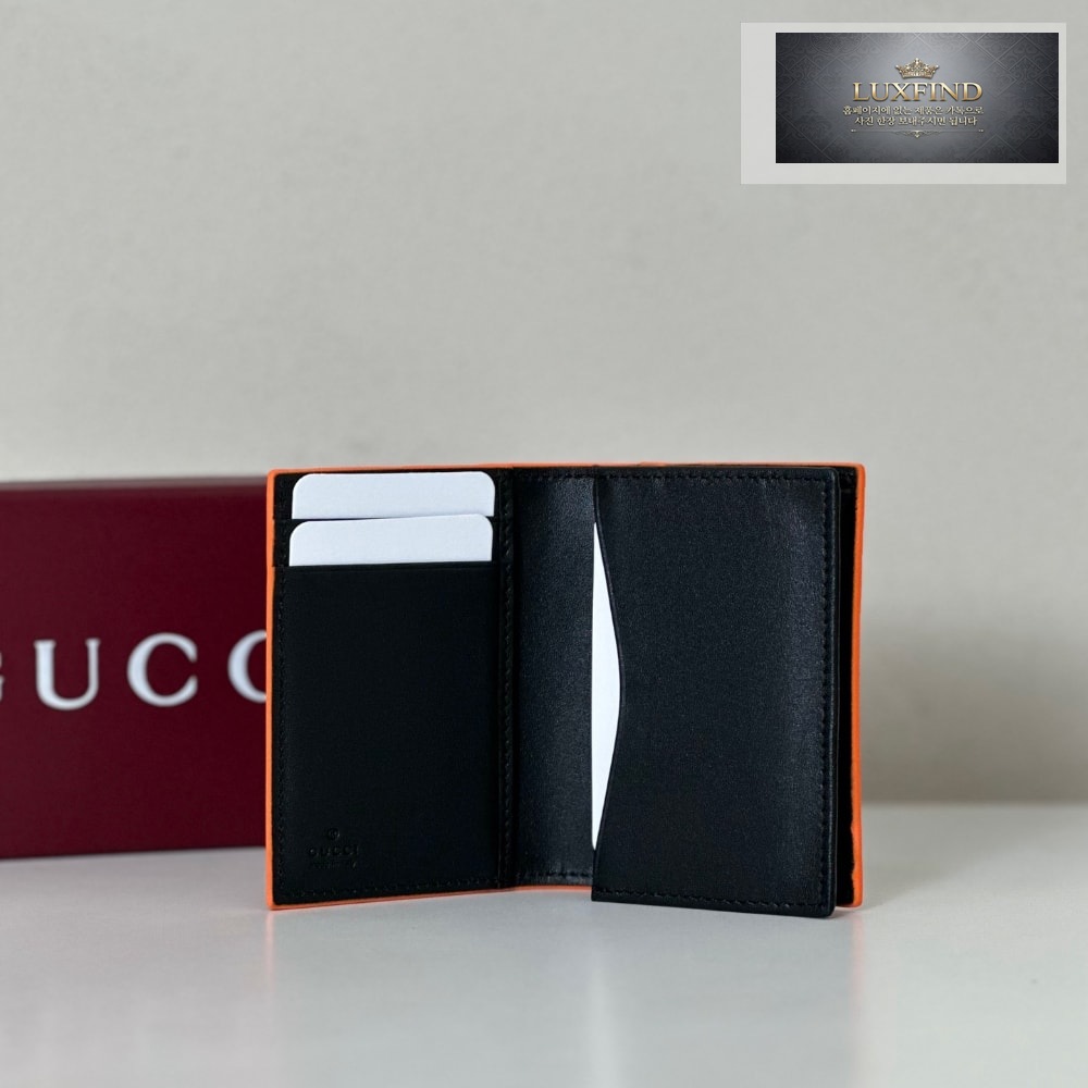 Gucci 835053