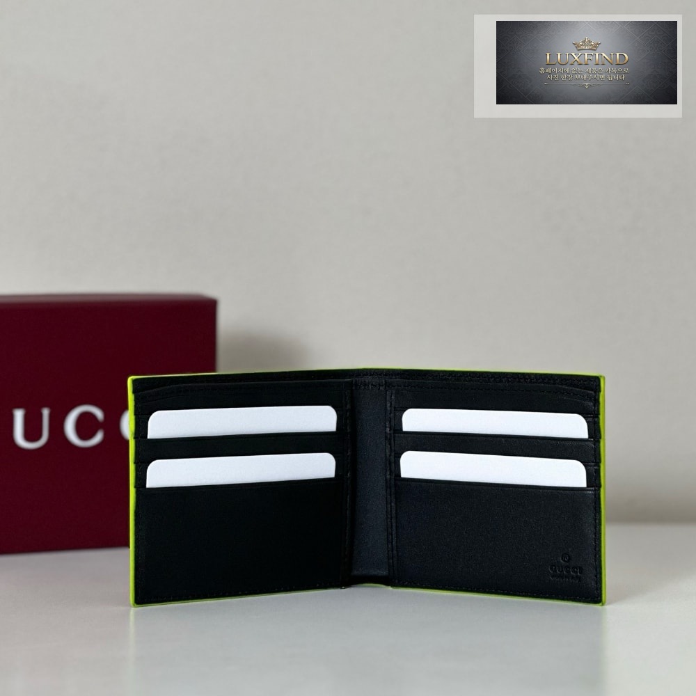 Gucci 835047