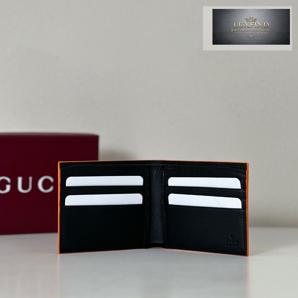 Gucci 835047