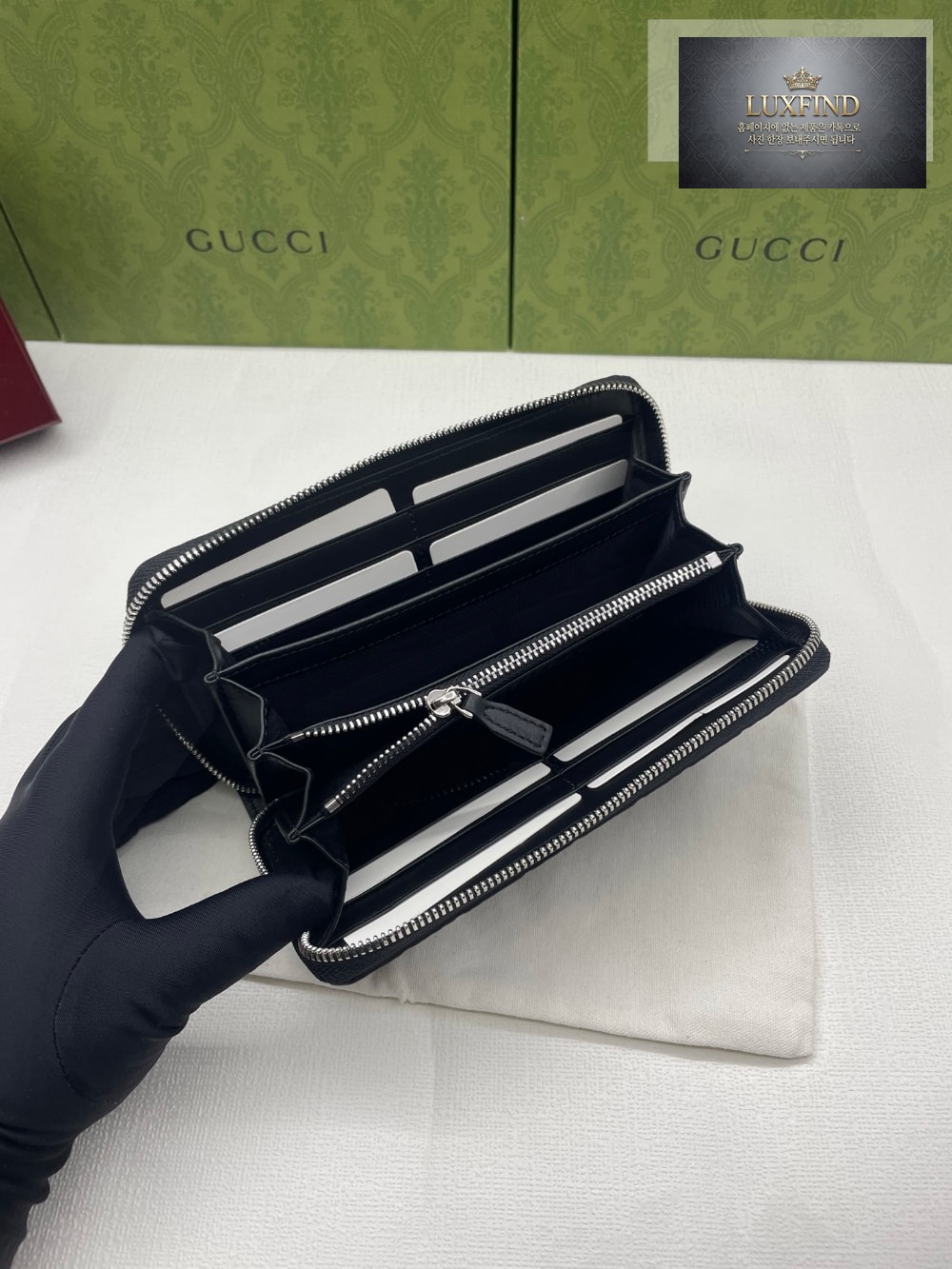 Gucci 835003