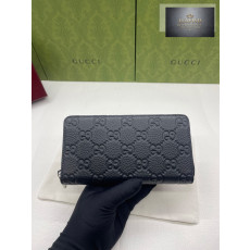 Gucci 835003