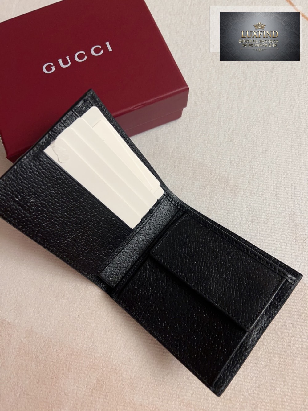 Gucci 834792