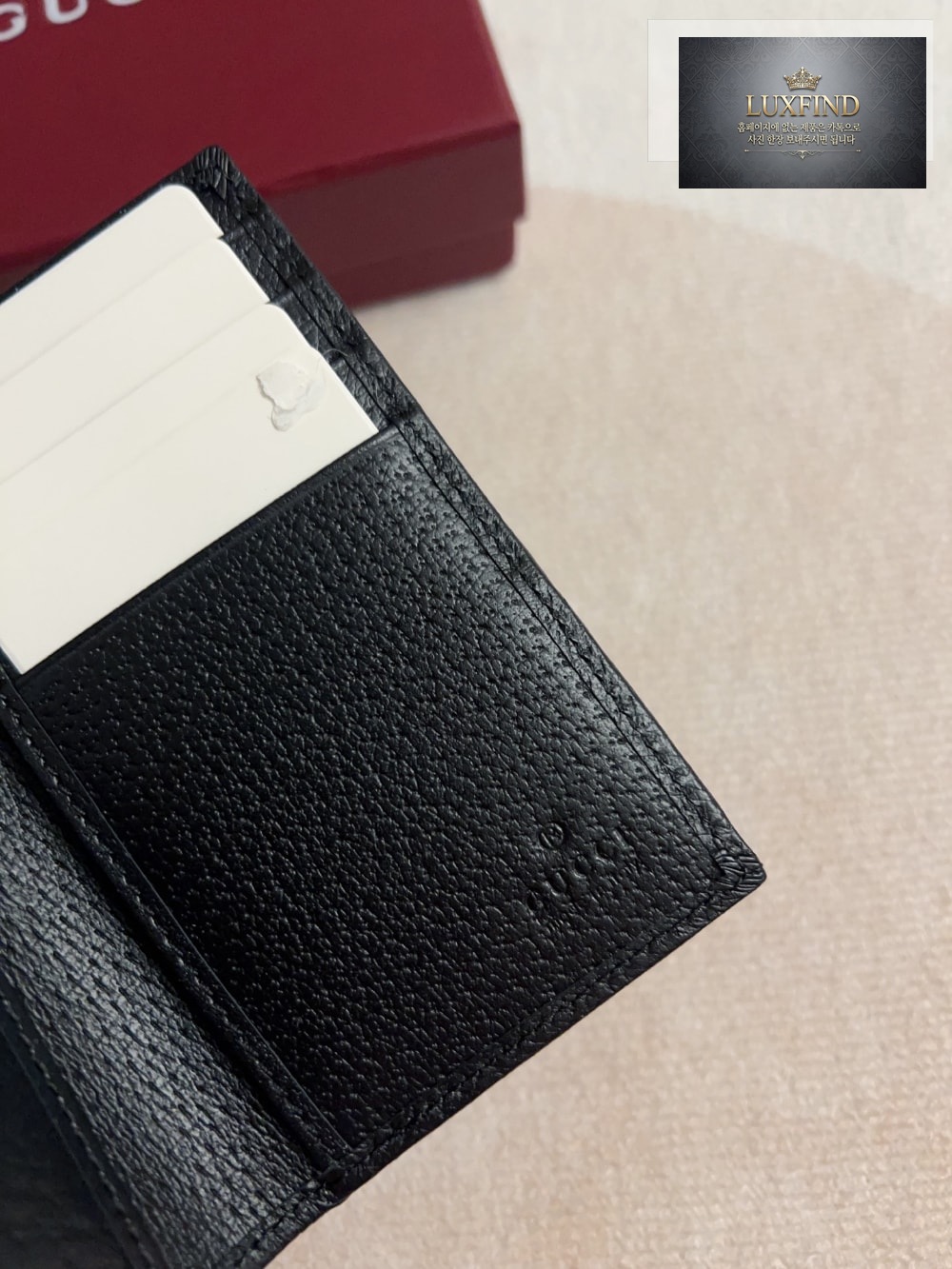 Gucci 834691