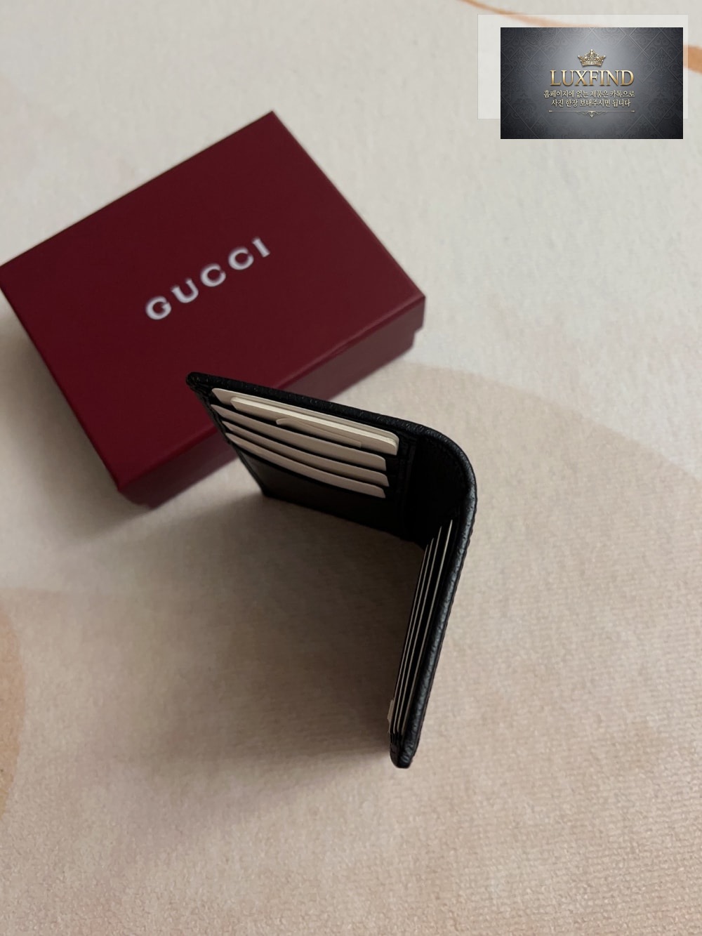 Gucci 834691