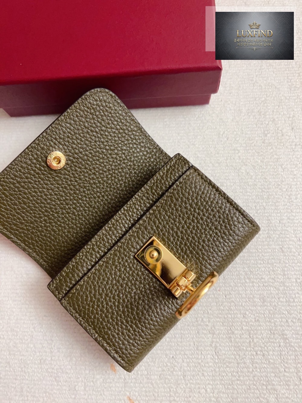 Gucci 828148