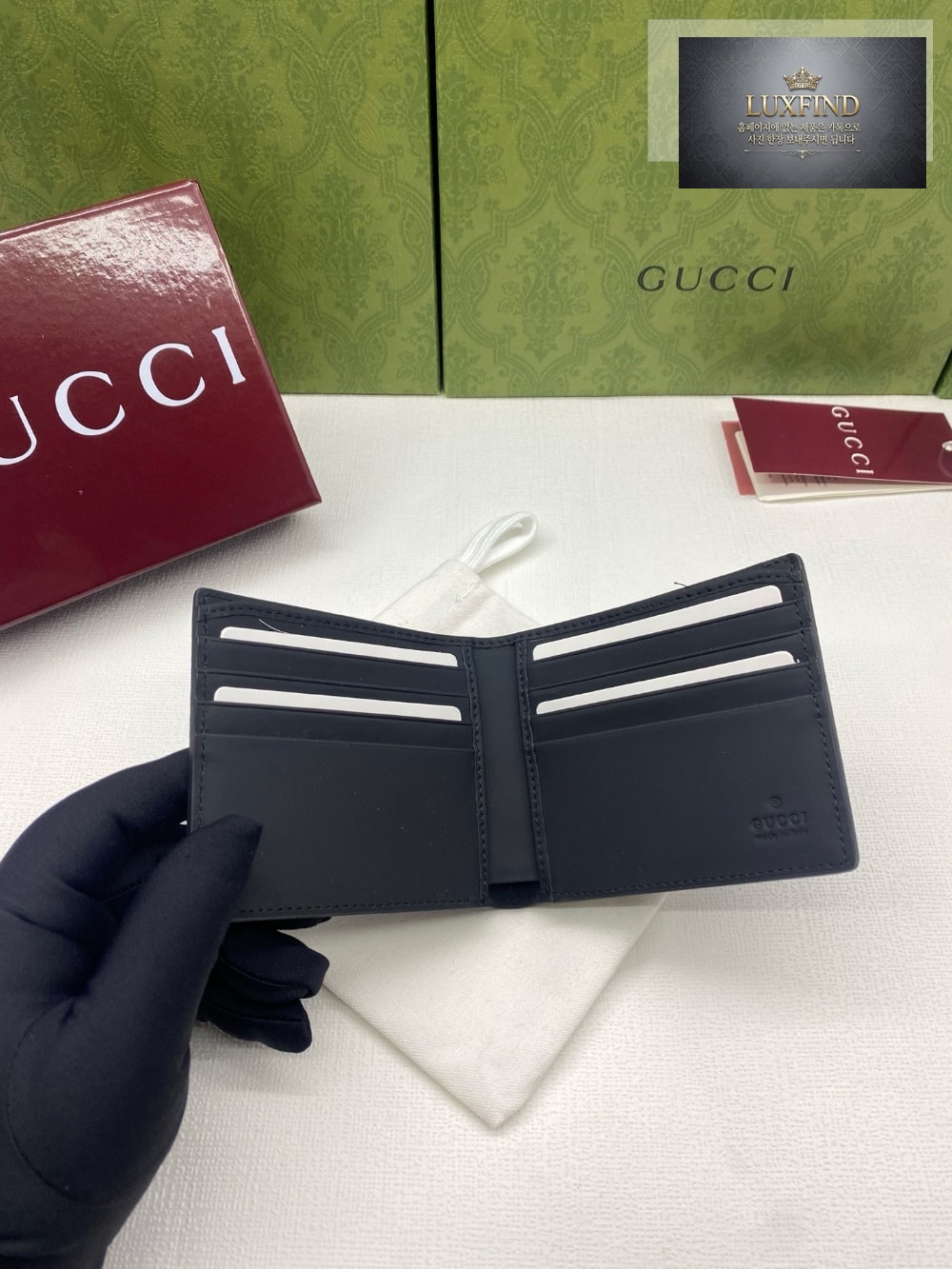 Gucci 739475