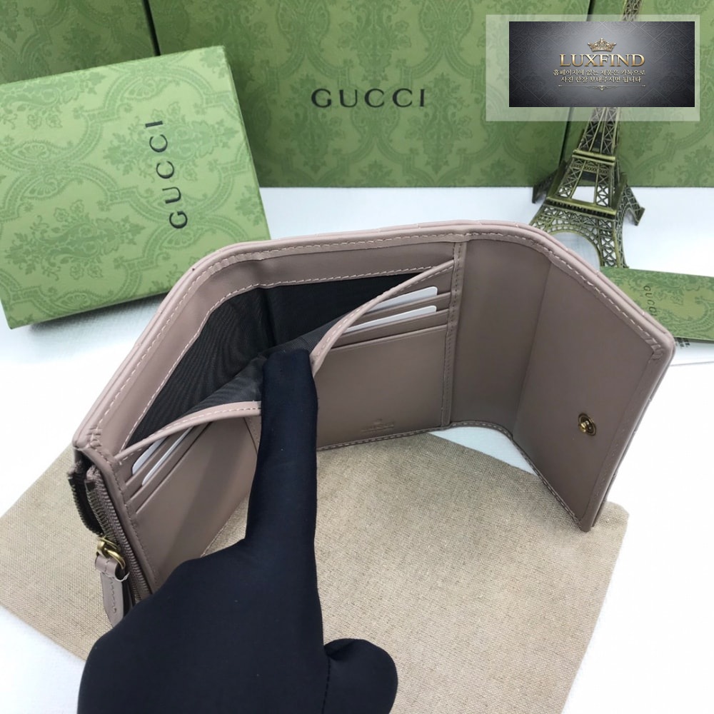 Gucci 474802