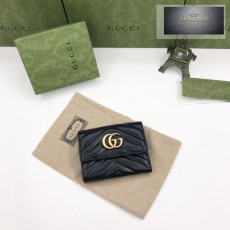 Gucci 474802
