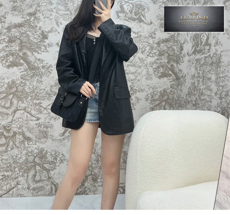 디올 새들 스몰 플랩 스트랩백