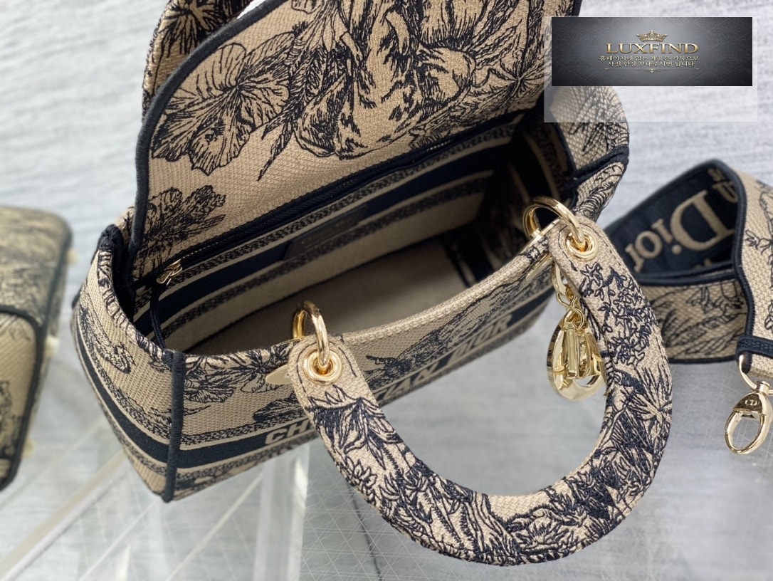 디올 베이지 멀티컬러 Toile de Jouy 레이디 D-LITE 미디엄 백 24*20*11CM