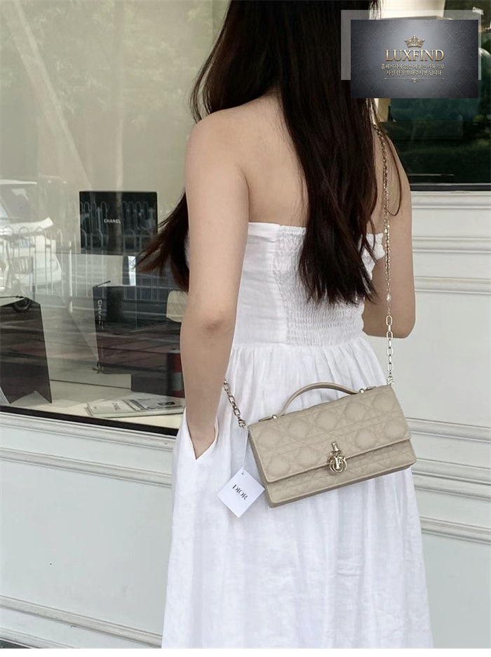 디올 미스 디올 미니 체인백 브라우니쉬 그레이 까나쥬