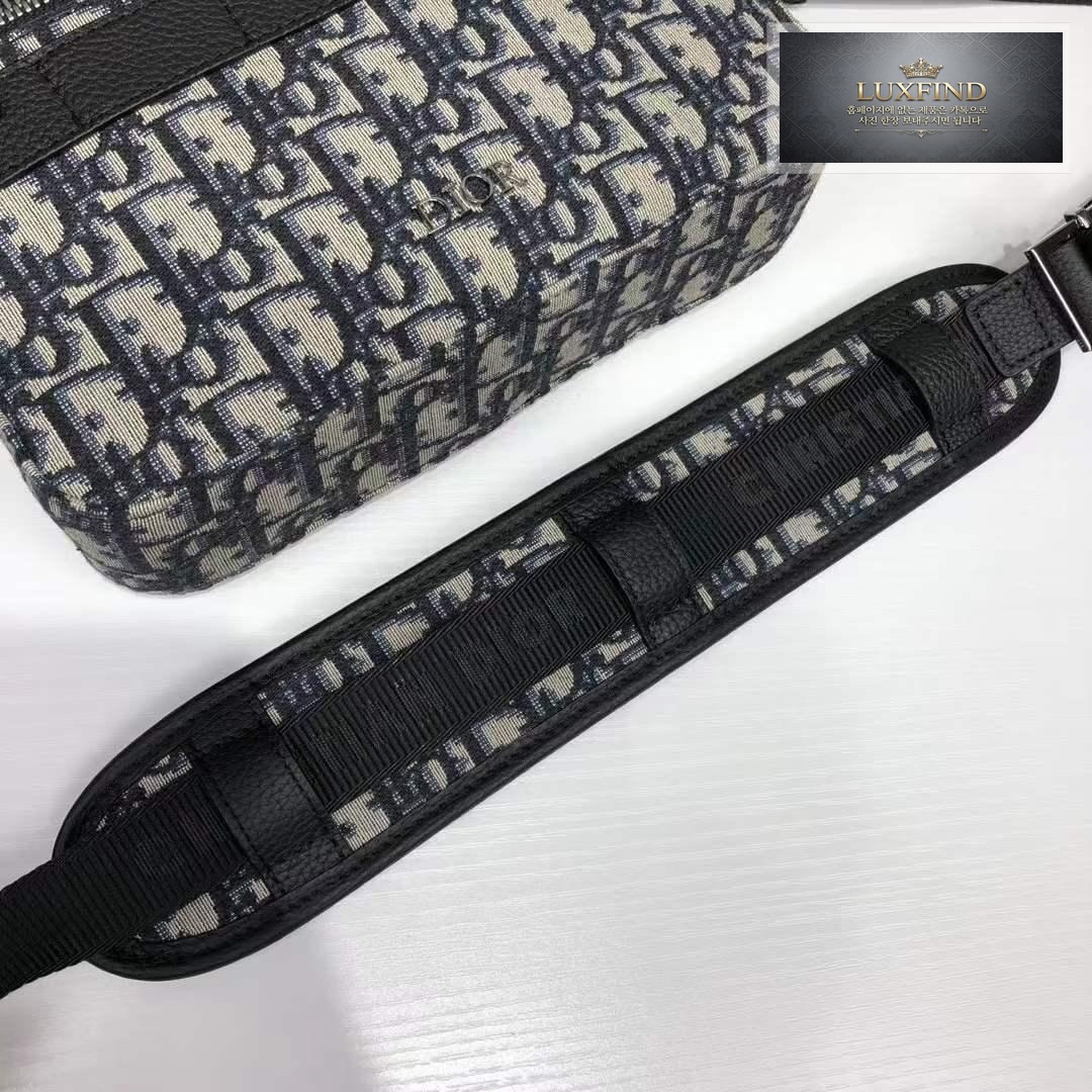 Dior Safari Messenger bag