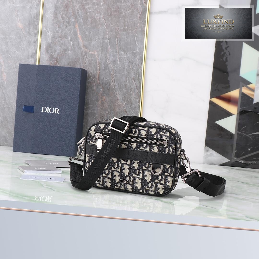 Dior Safari