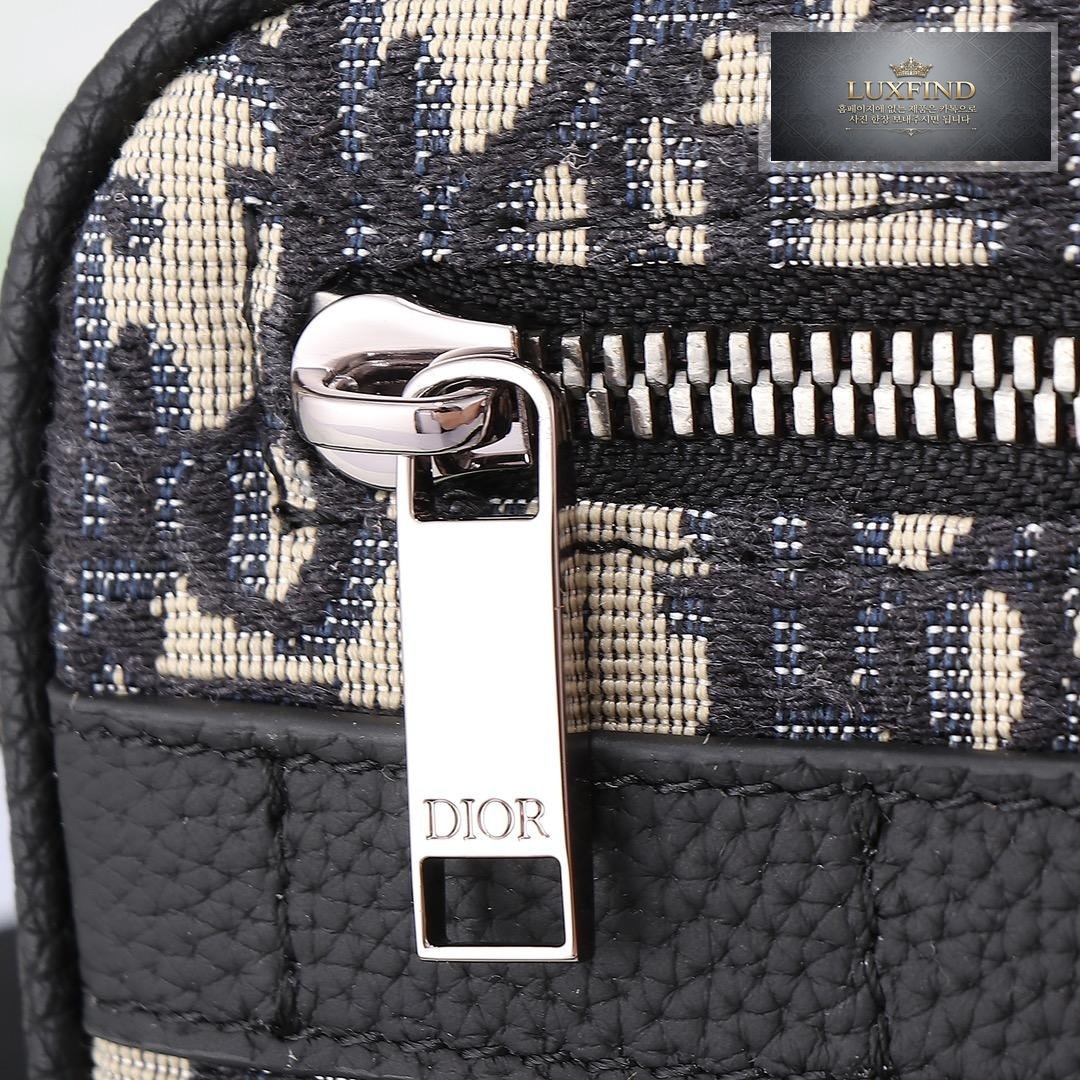 Dior Safari