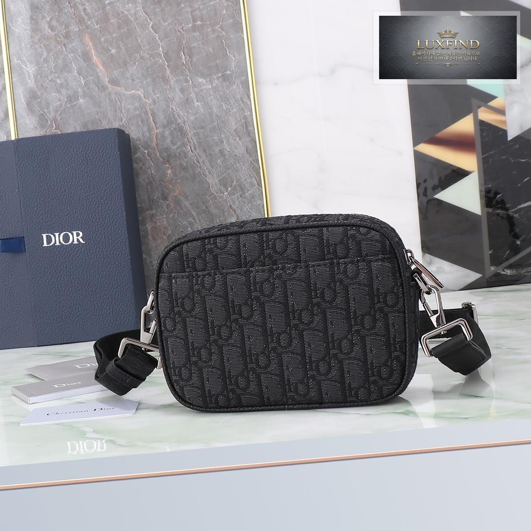 Dior Safari