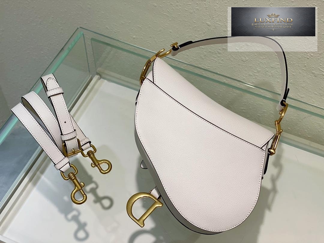 Dior Saddle With Strap