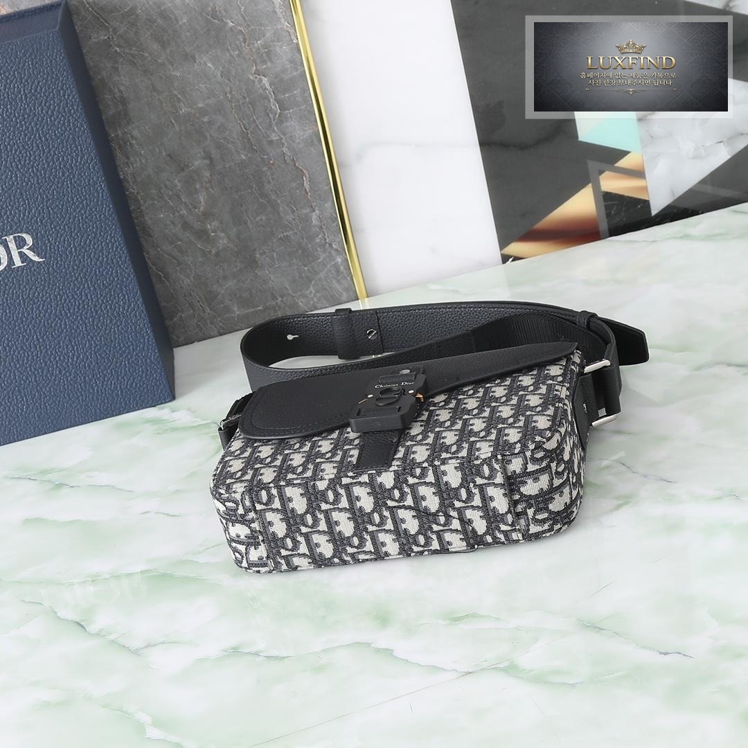 Dior Saddle Messenger