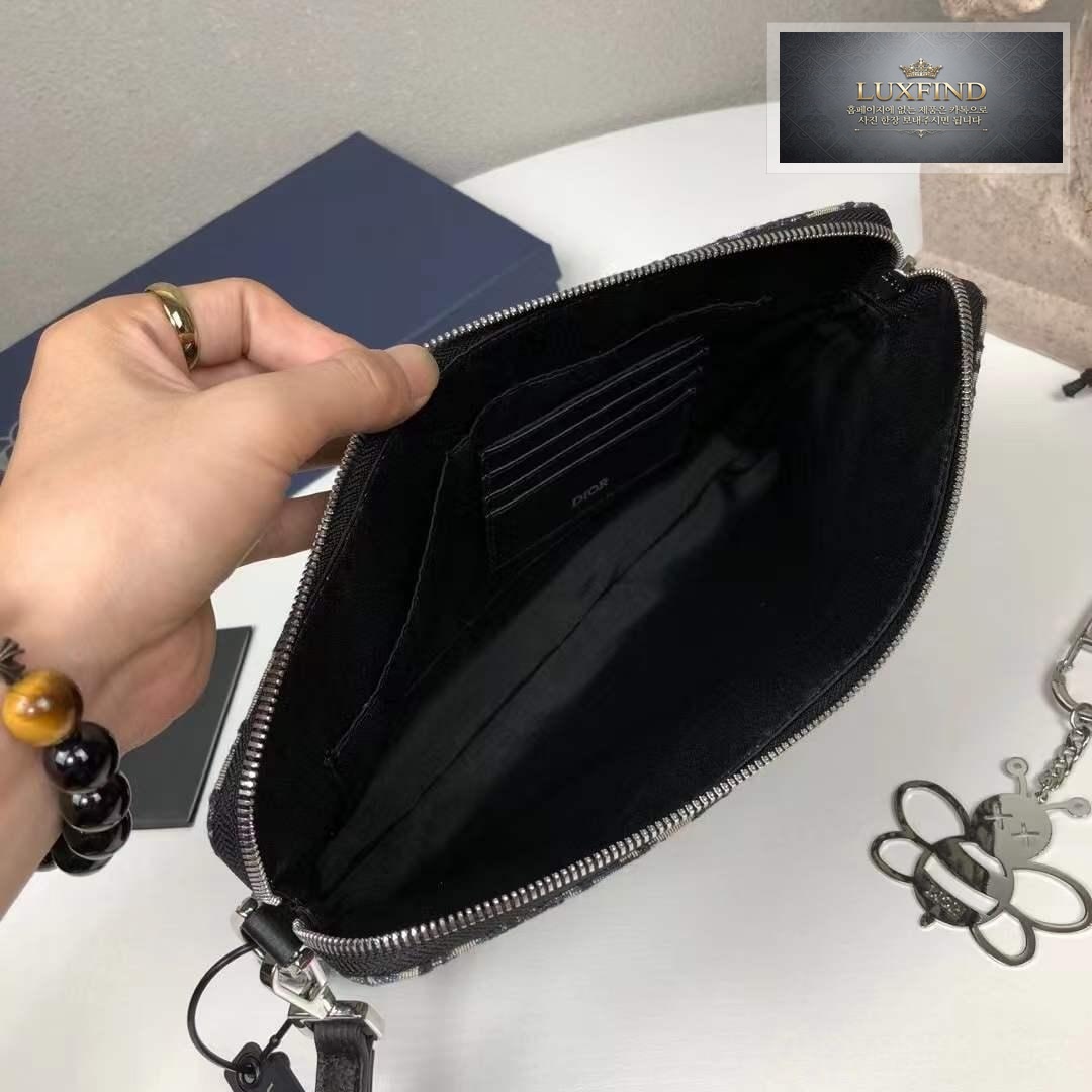 Dior Pouch