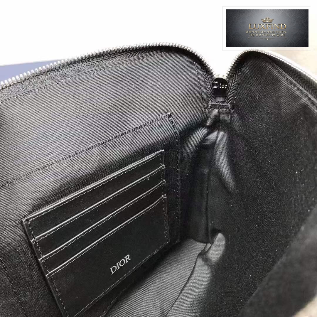 Dior Pouch