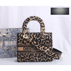 Dior Lady D-Lite Medium