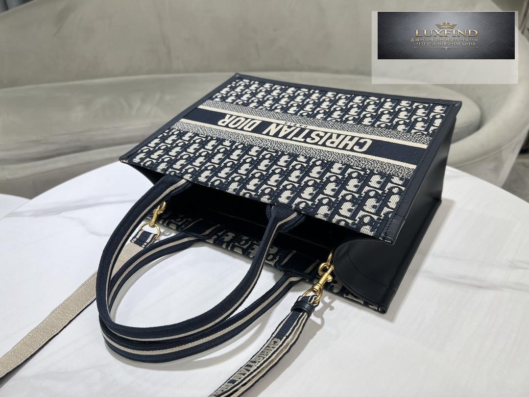Dior Book Tote Cross