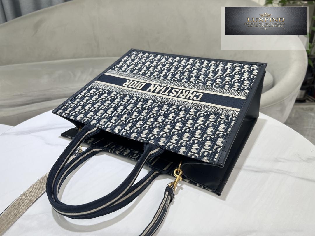 Dior Book Tote Cross