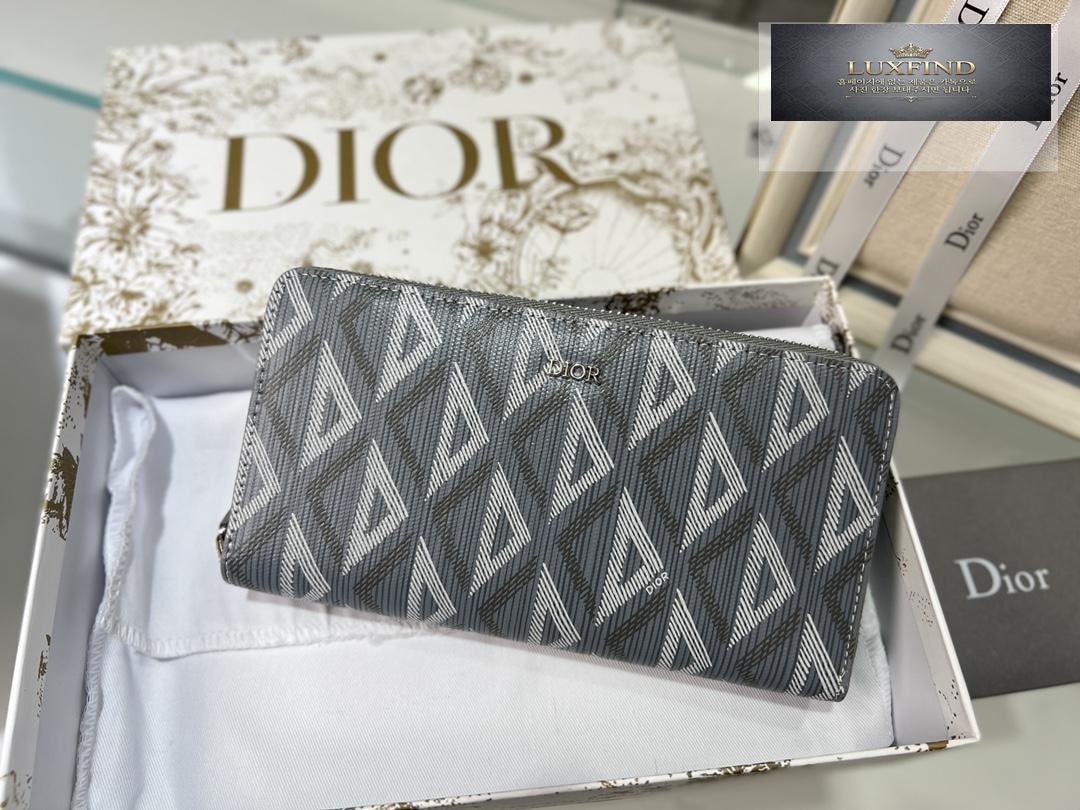 Dior Zipped Long Wallet