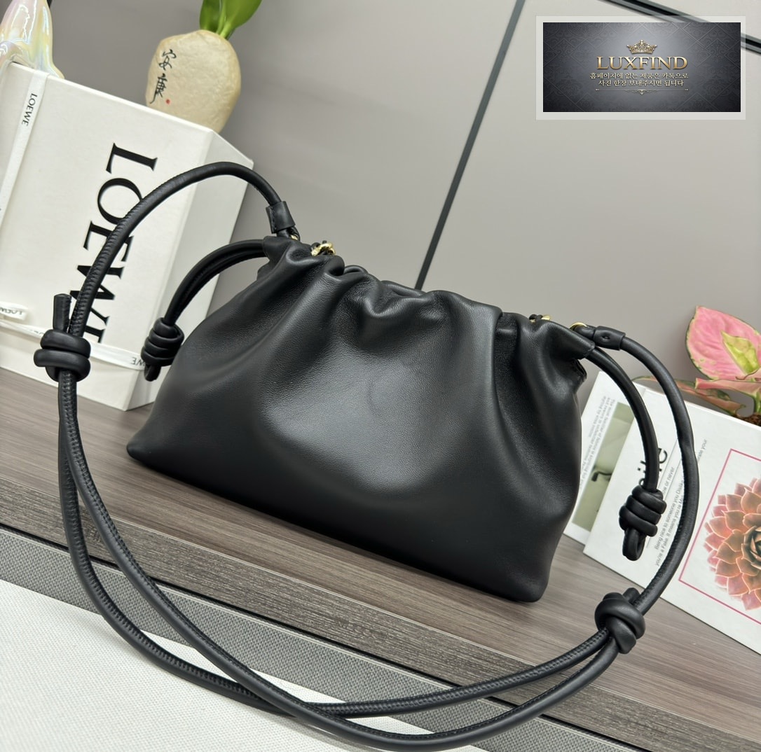 로에베 멜로우 나파 램스킨 플라멩고 펄스 백 30*20*10.5CM
