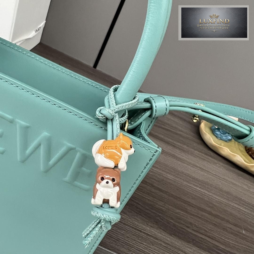 Loewe Standard A5 Tote