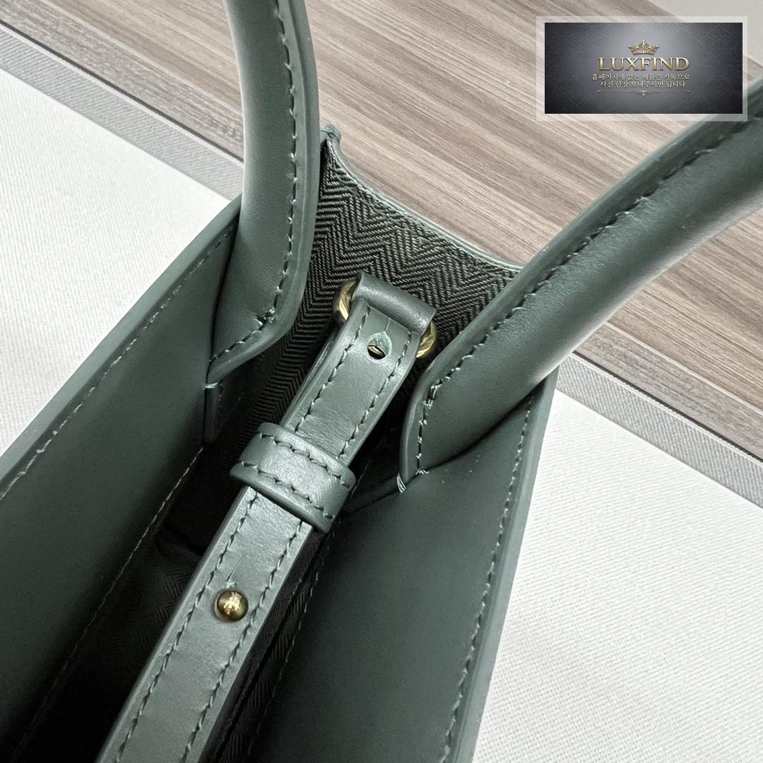 Loewe Standard A5 Tote
