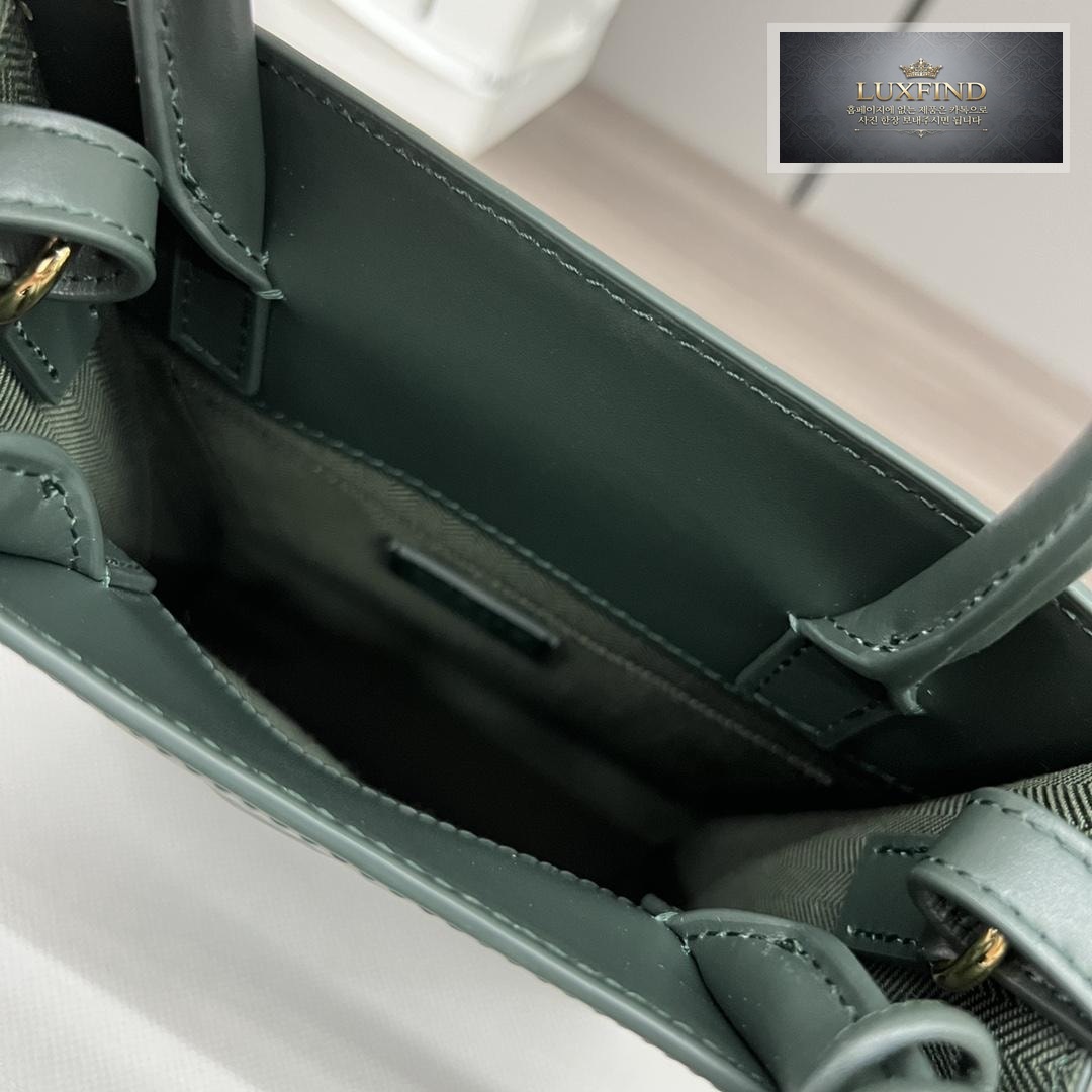 Loewe Standard A5 Tote