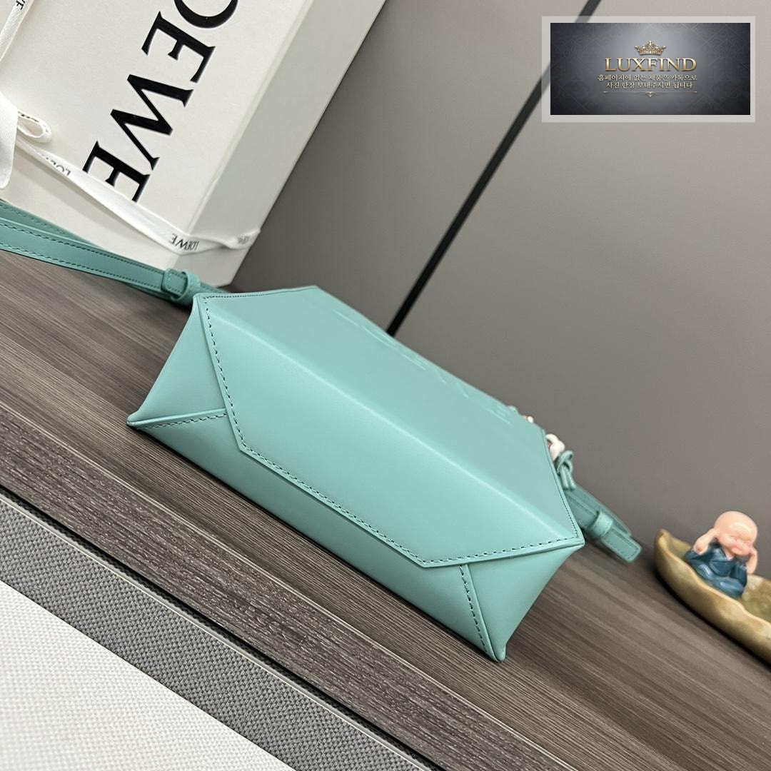 Loewe Standard A5 Tote