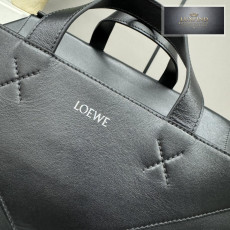 Loewe Puzzle Fold Weekend
