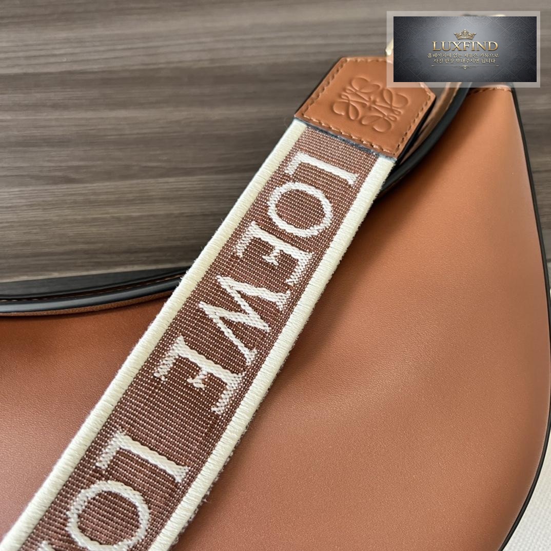 Loewe Luna Hobo