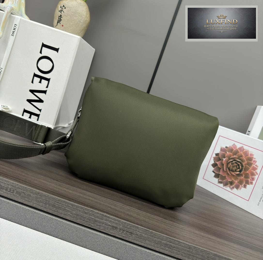 Loewe Goya Puffer Shoulder