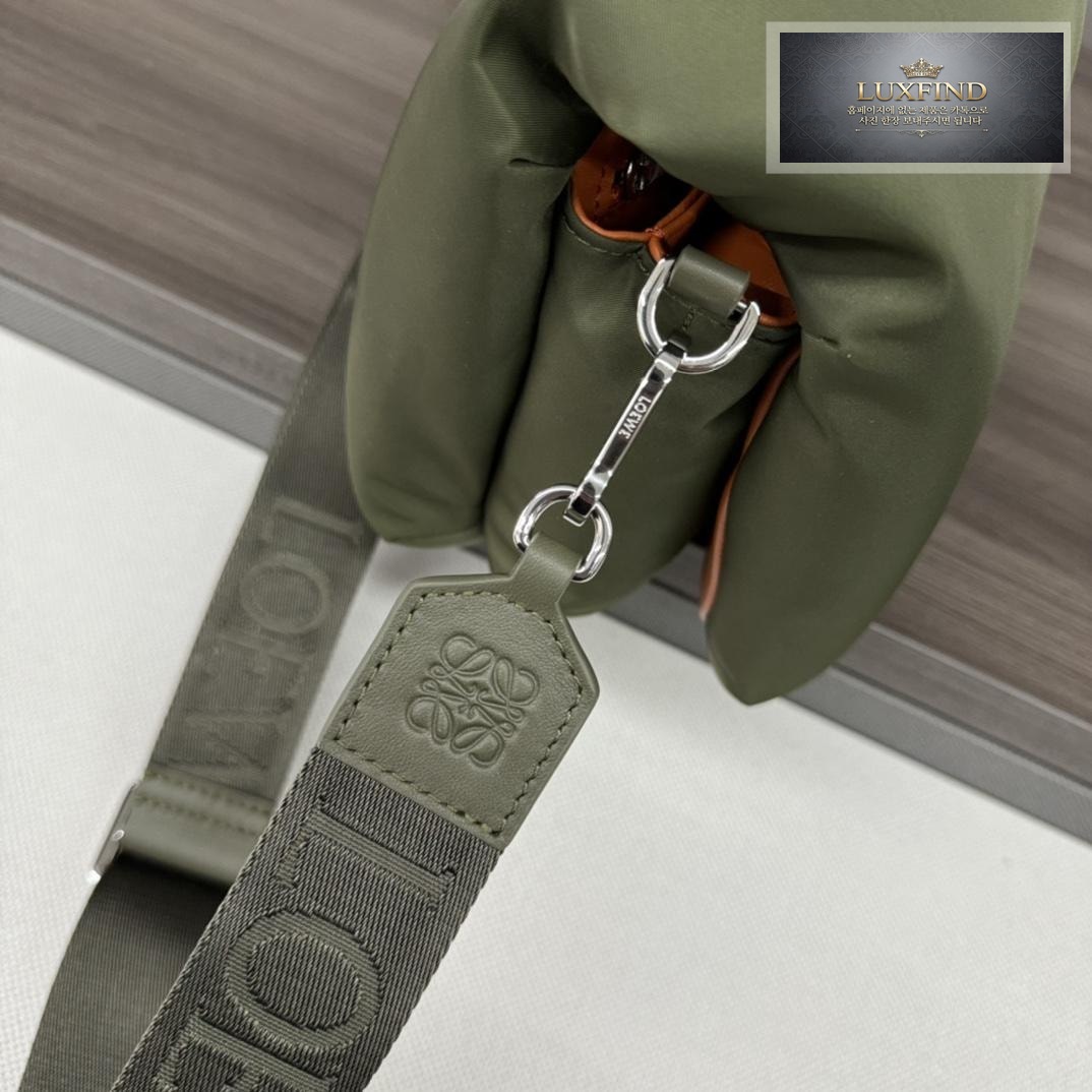Loewe Goya Puffer Shoulder